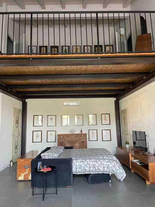Loft Officina Di Leonardo Nel Centro Di Vinci Apartment Luaran gambar